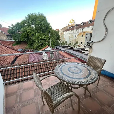 Bed & Breakfast Boutique Travelling Actor - Skadarlija Beograd