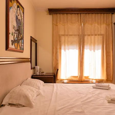 Boutique Travelling Actor - Skadarlija Bed & Breakfast